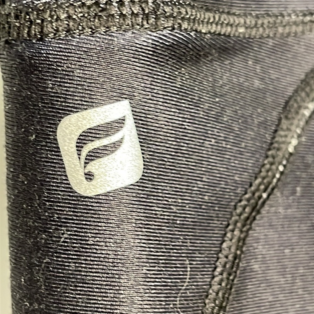 Fabletics Women’s Define PowerHold® High-Waisted Legging Sz XS Cascading Flowers - Picture 8 of 10